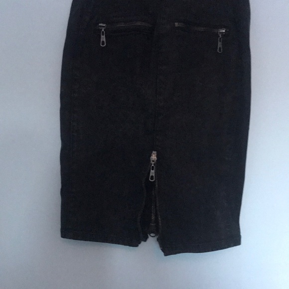 Guess Denim Pencil Skirt - Picture 6 of 8